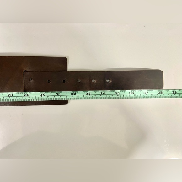 🌟2/$30🌟 Italian leather belt - Picture 6 of 7